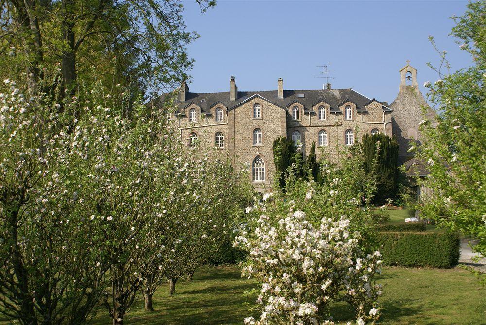 Hotel-Restaurant De L'Abbaye Plancoët Exterior foto