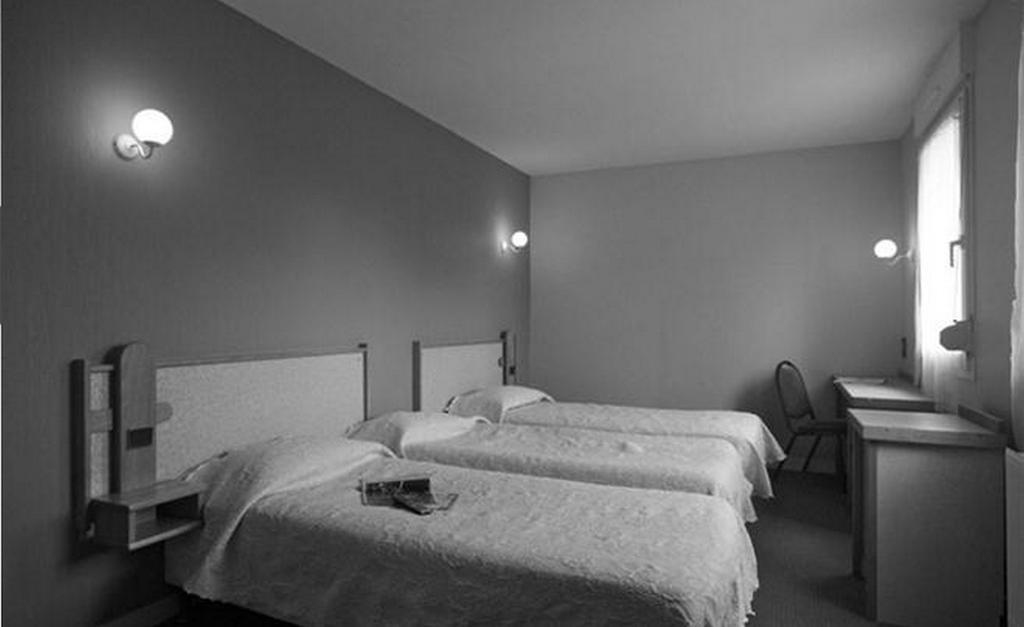 Hotel-Restaurant De L'Abbaye Plancoët Habitación foto