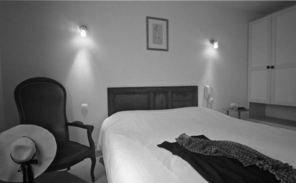 Hotel-Restaurant De L'Abbaye Plancoët Habitación foto